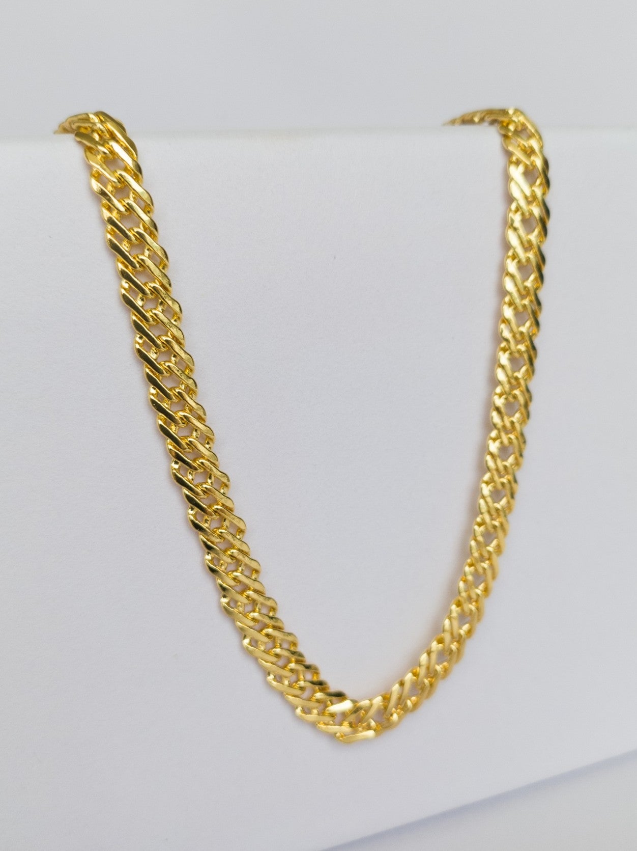 Cadena Tipo Entrelazada 6mm (65cm) - Oro Laminado 18K